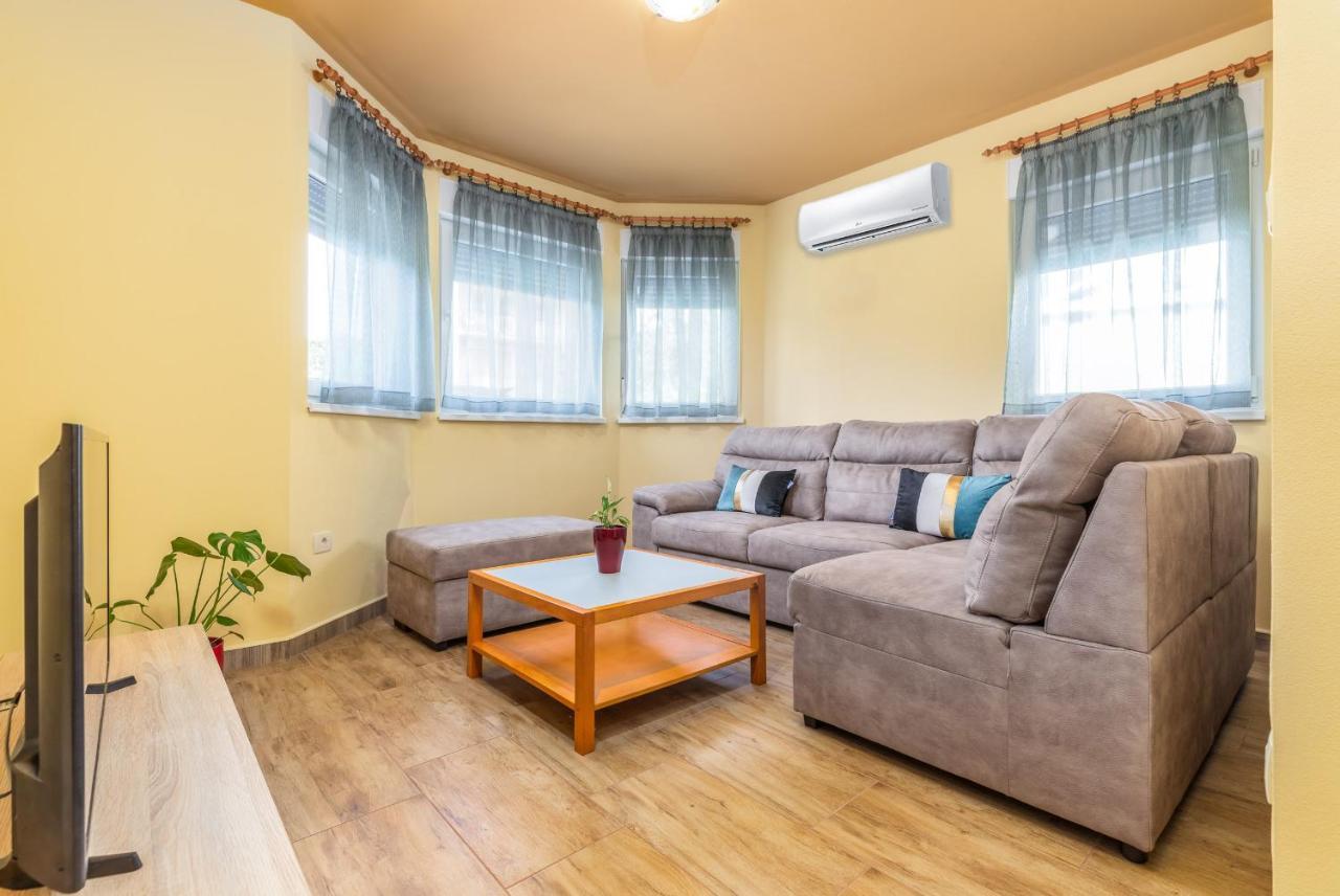 Apartmani Monte PUY Exterior foto